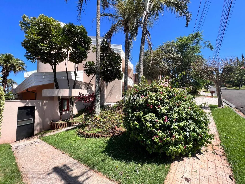 Casa de Condomínio à venda com 4 quartos, 525m² - Foto 2