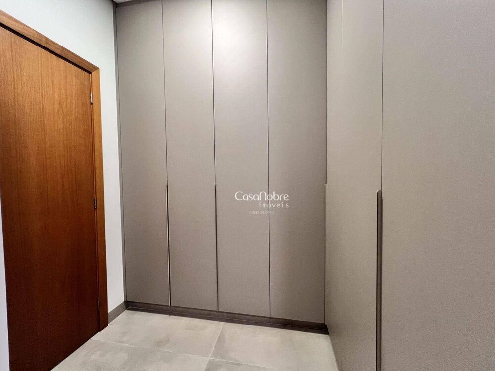 Casa de Condomínio à venda com 4 quartos, 262m² - Foto 6