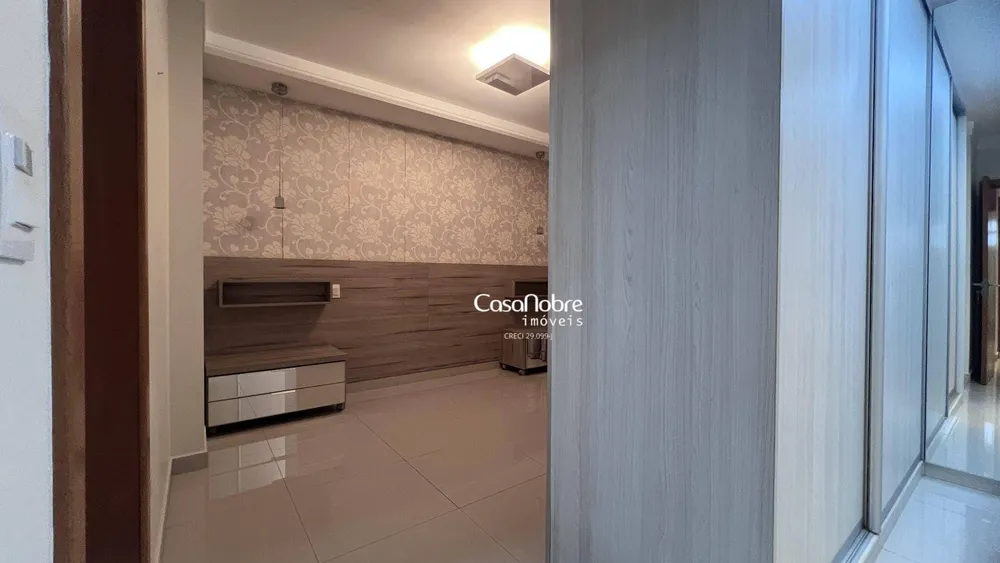 Apartamento, 4 quartos, 202 m² - Foto 1