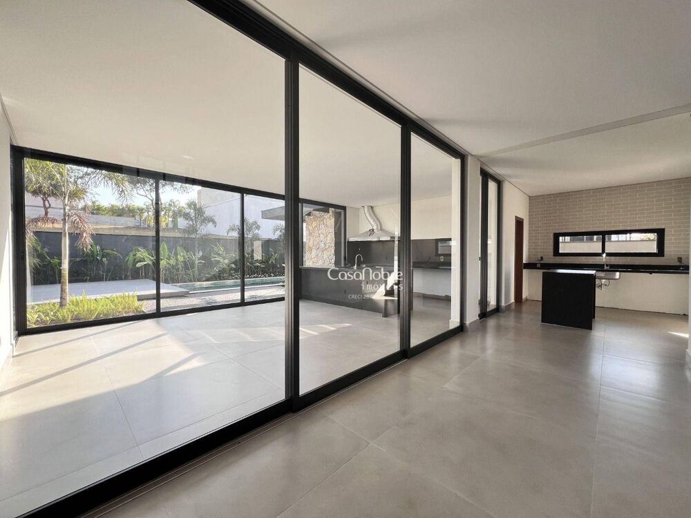 Casa de Condomínio à venda com 4 quartos, 351m² - Foto 4