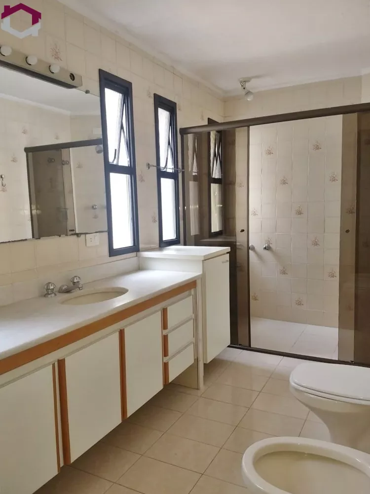 Apartamento à venda com 4 quartos, 200m² - Foto 3