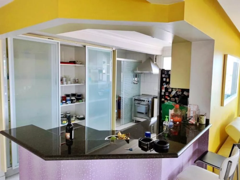 Apartamento à venda com 3 quartos, 150m² - Foto 3