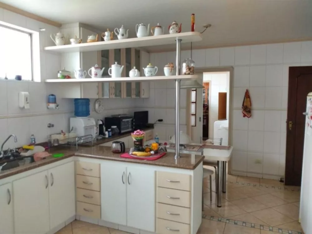 Apartamento à venda com 4 quartos, 193m² - Foto 3