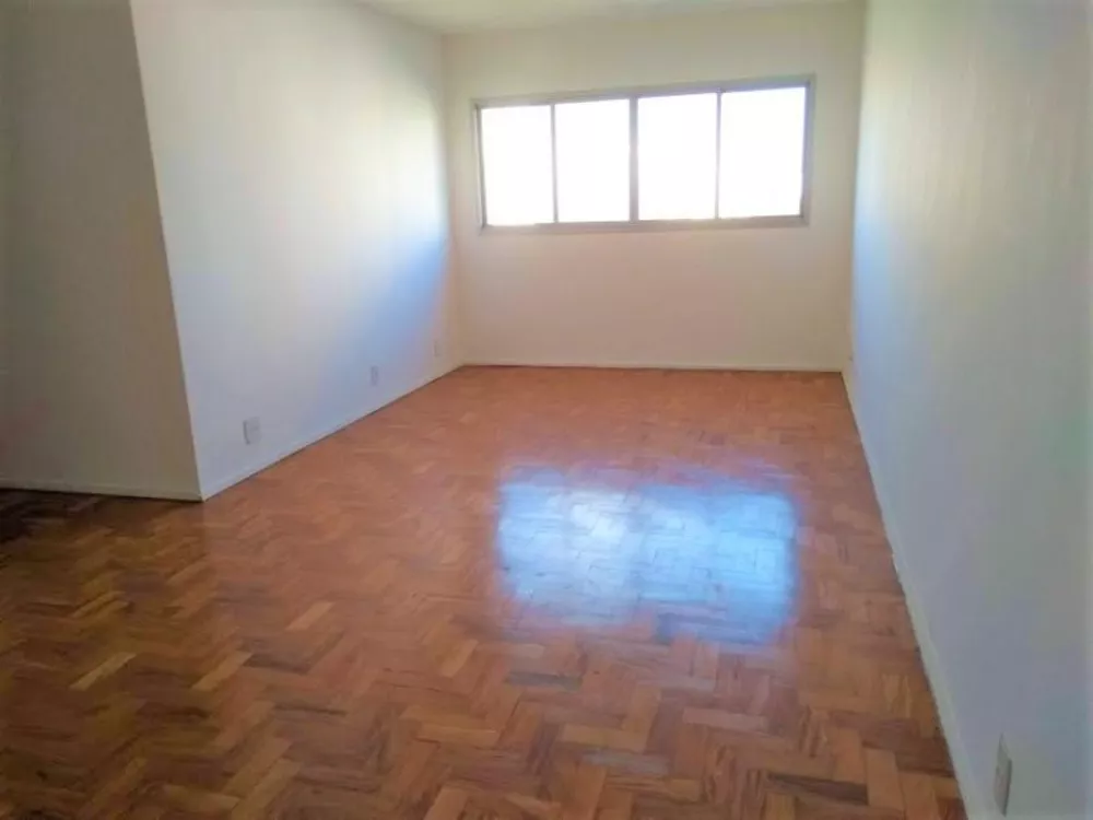 Apartamento à venda com 3 quartos, 95m² - Foto 1