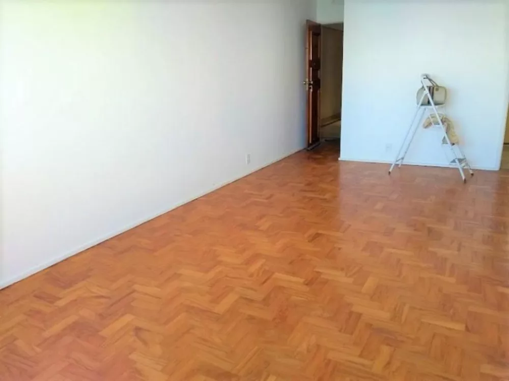 Apartamento à venda com 3 quartos, 95m² - Foto 3