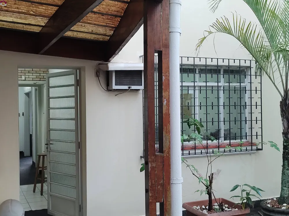 Casa, 5 quartos, 178 m² - Foto 1