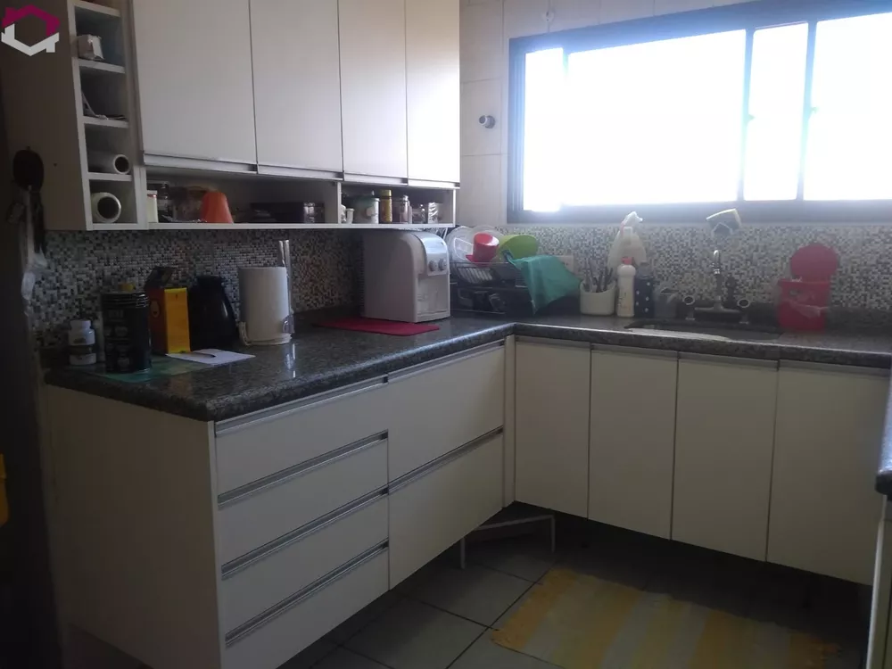 Apartamento à venda com 3 quartos, 150m² - Foto 7