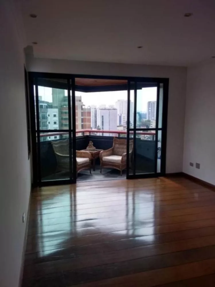 Apartamento à venda com 3 quartos, 124m² - Foto 3