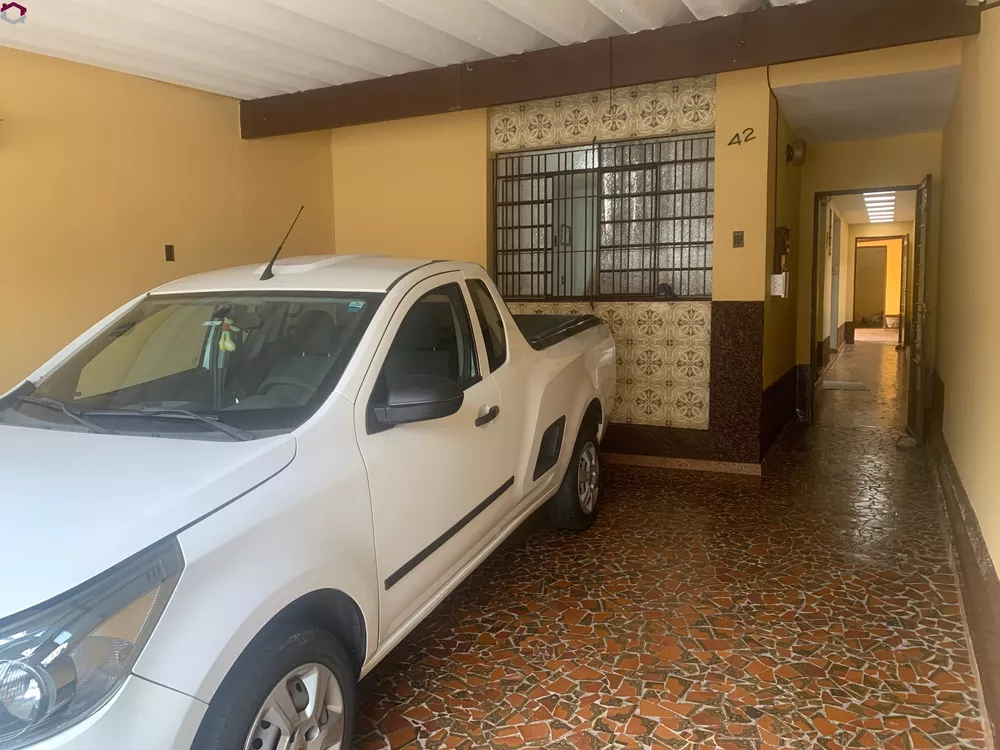 Casa à venda com 2 quartos, 158m² - Foto 1