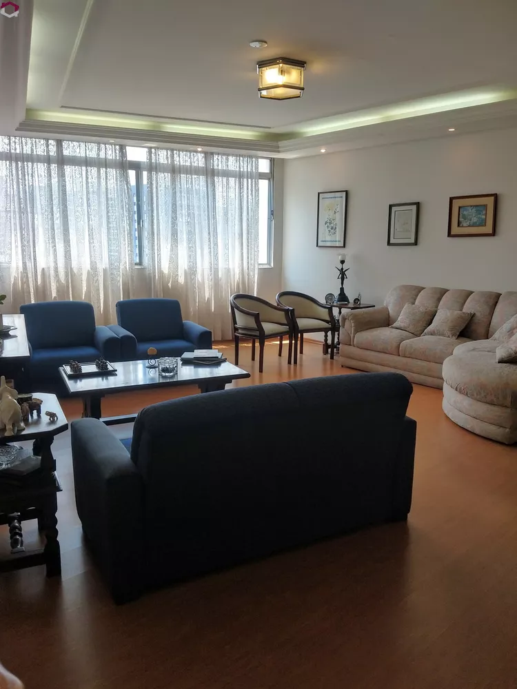 Apartamento à venda com 4 quartos, 185m² - Foto 1