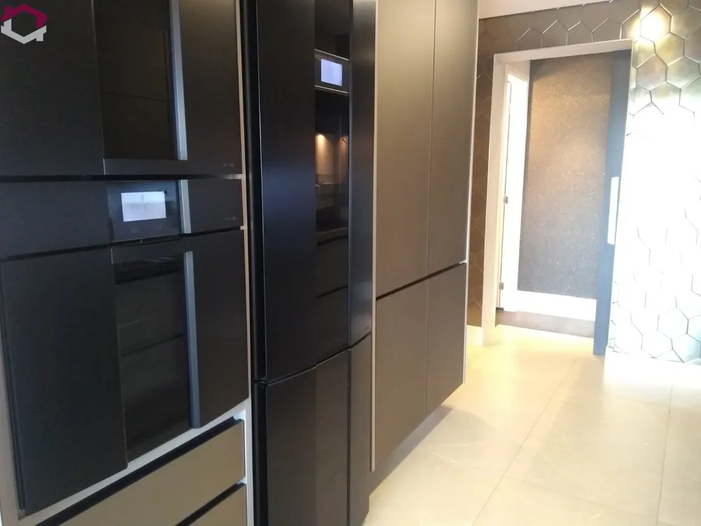 Apartamento, 3 quartos, 230 m² - Foto 12