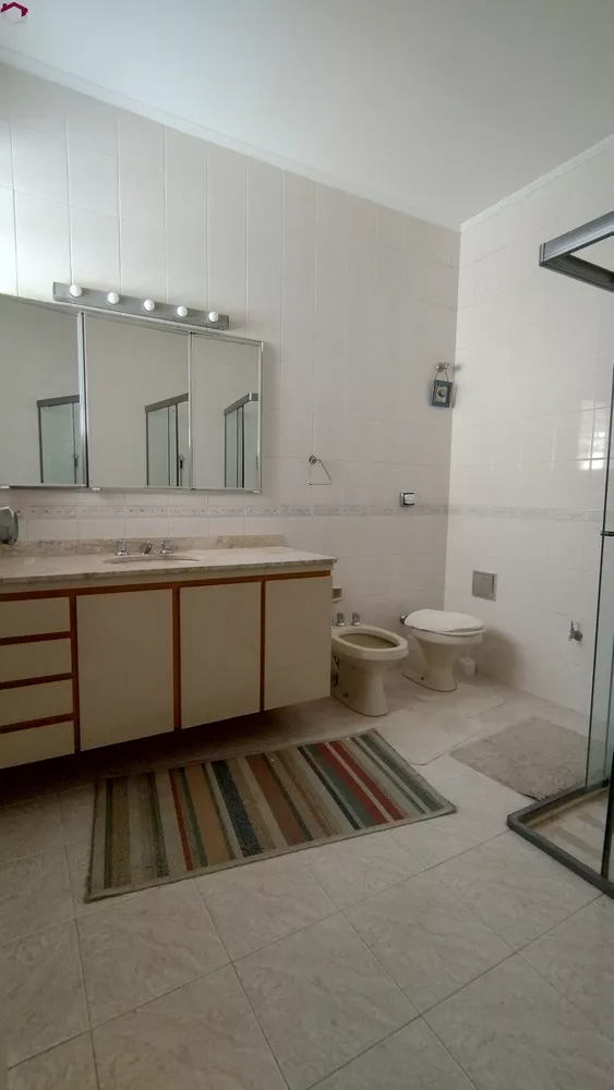 Casa, 4 quartos, 178 m² - Foto 1