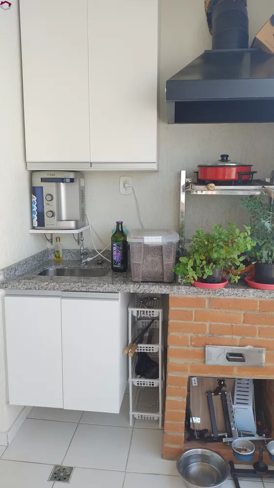 Apartamento à venda com 2 quartos, 70m² - Foto 2