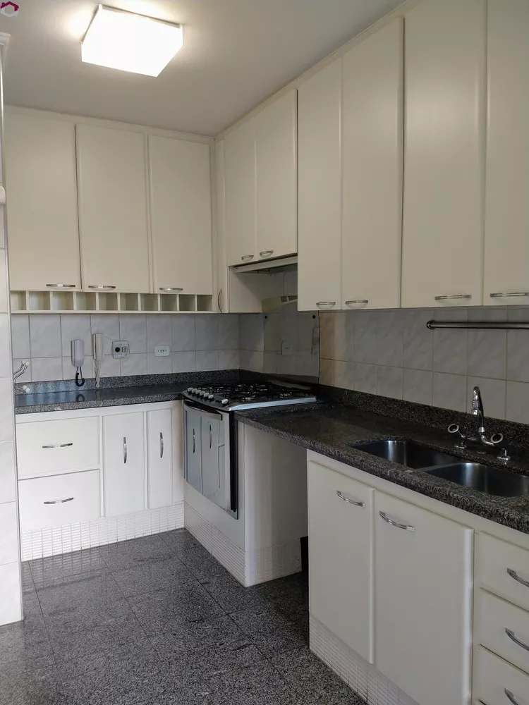 Apartamento à venda com 4 quartos, 240m² - Foto 13