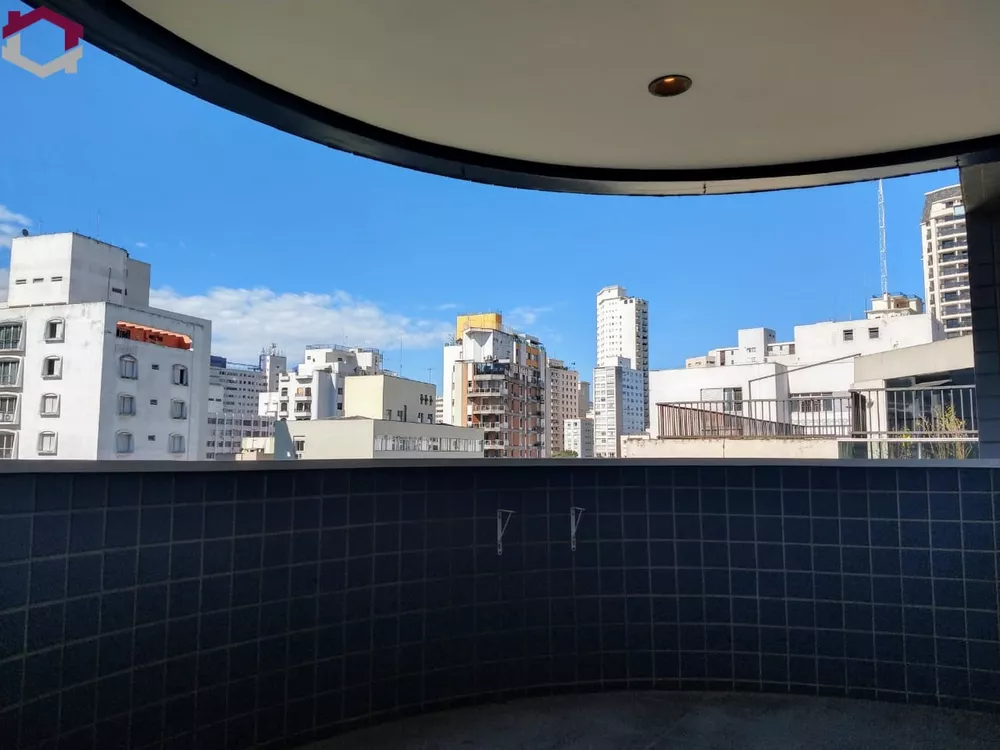 Apartamento à venda com 4 quartos, 240m² - Foto 1