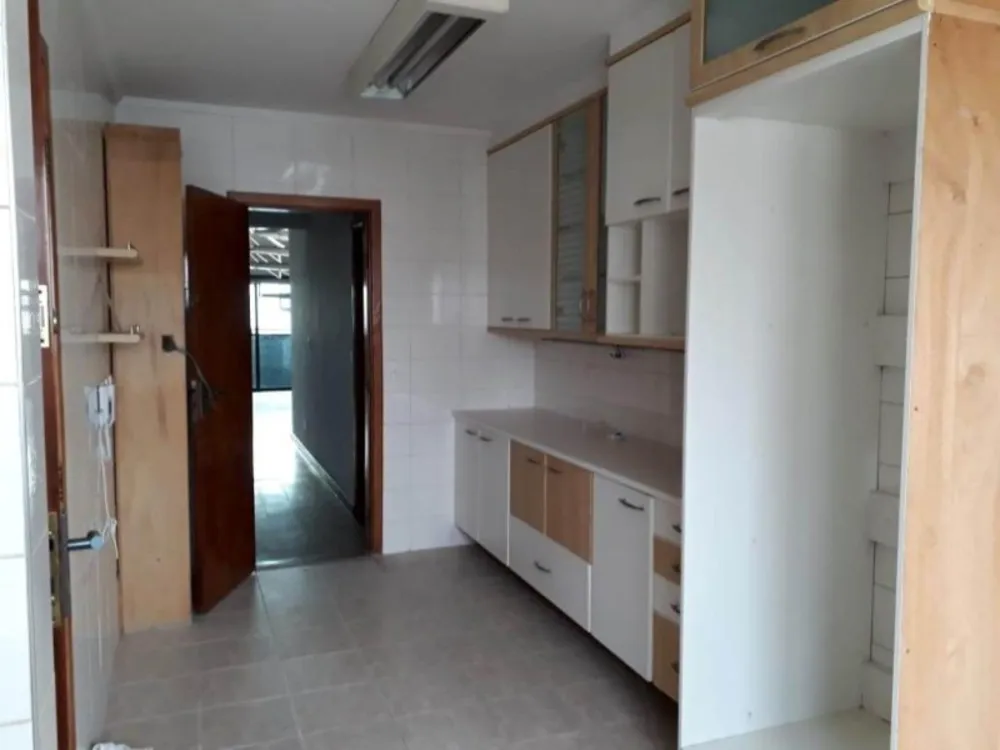 Cobertura, 3 quartos, 220 m² - Foto 11