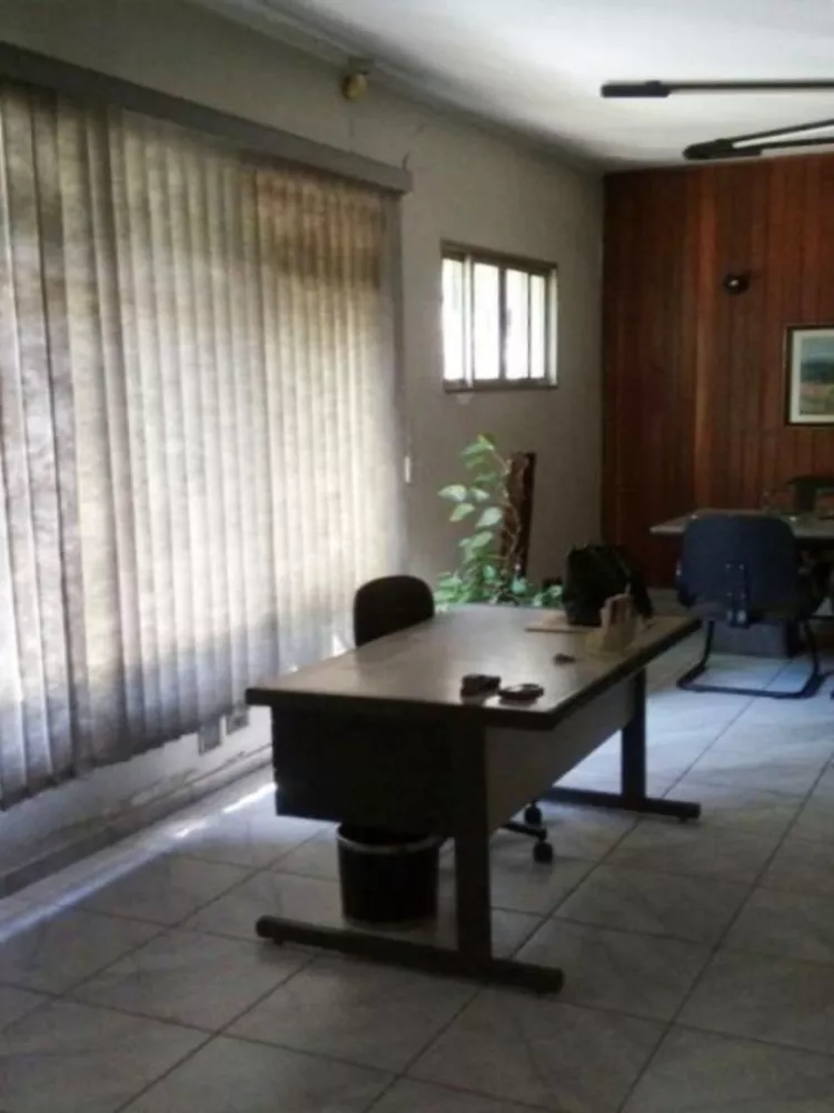 Prédio Inteiro à venda com 5 quartos, 165m² - Foto 2