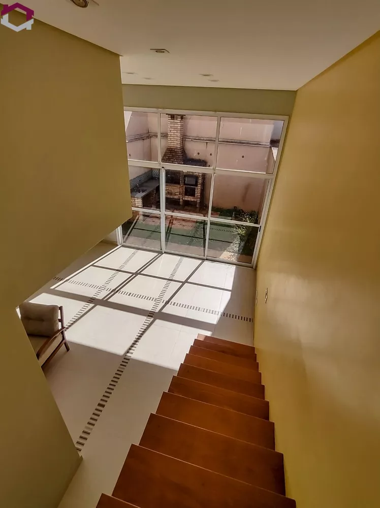 Casa à venda com 3 quartos, 152m² - Foto 2