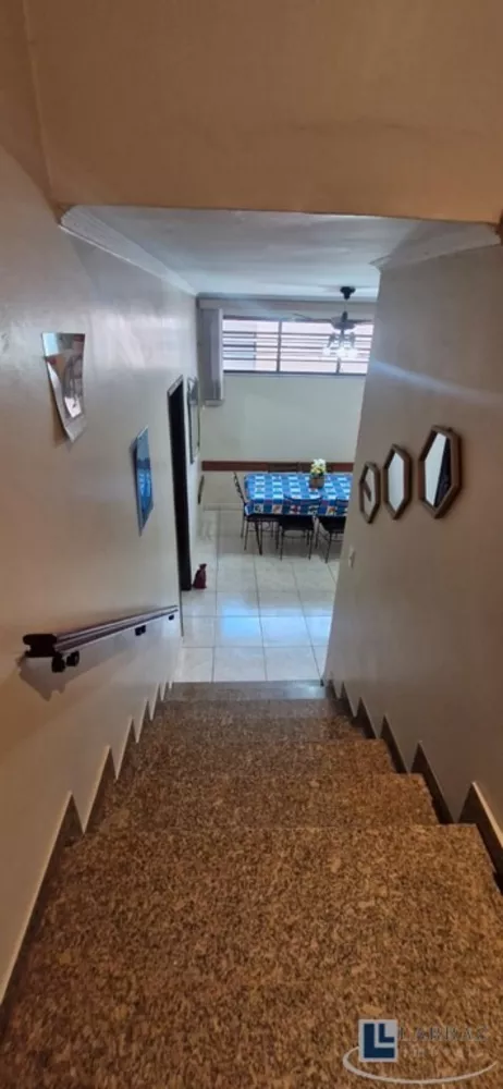 Casa, 4 quartos, 261 m² - Foto 11