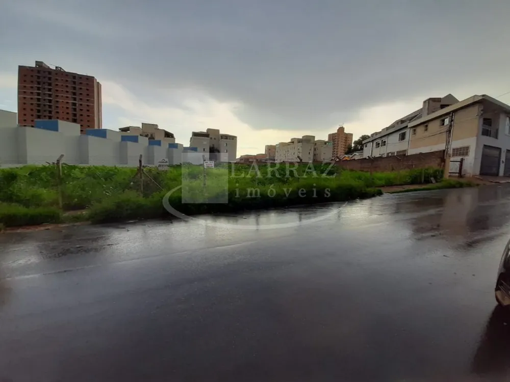Loteamento e Condomínio, 210 m² - Foto 1