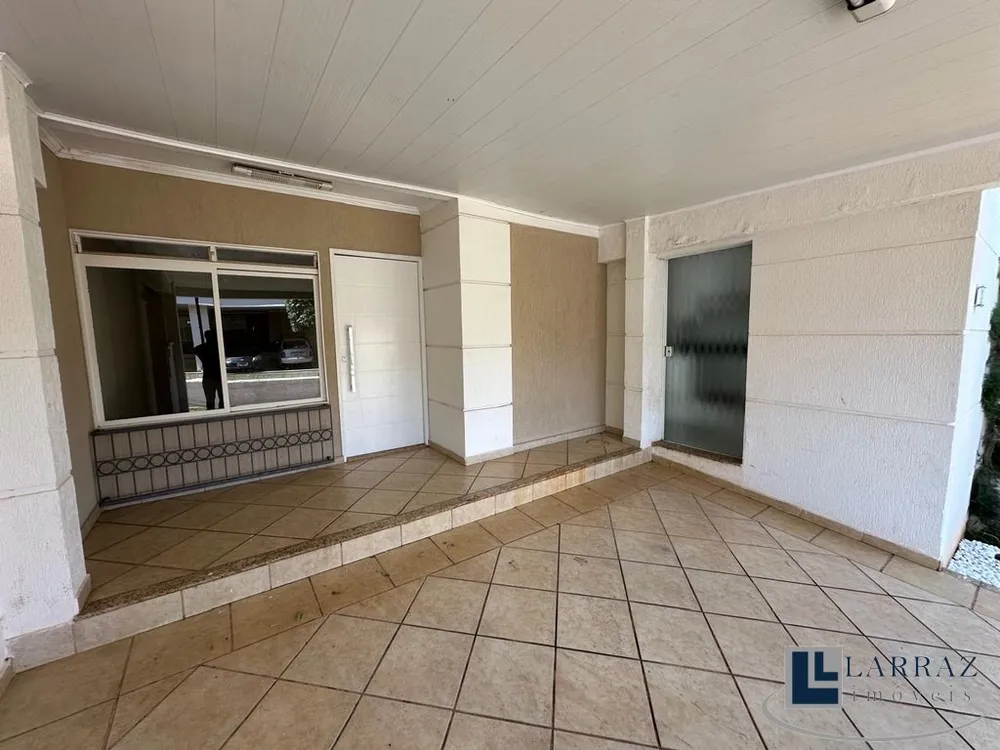Casa, 4 quartos, 250 m² - Foto 1