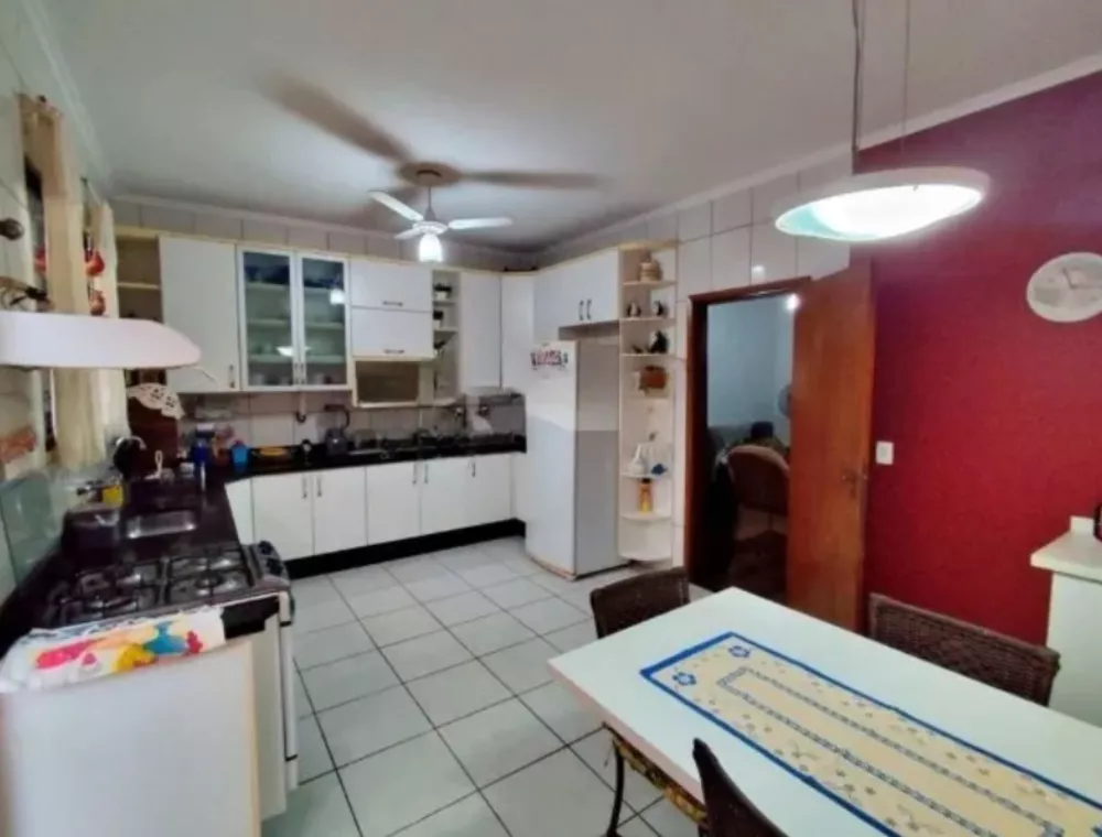 Casa, 3 quartos, 223 m² - Foto 11