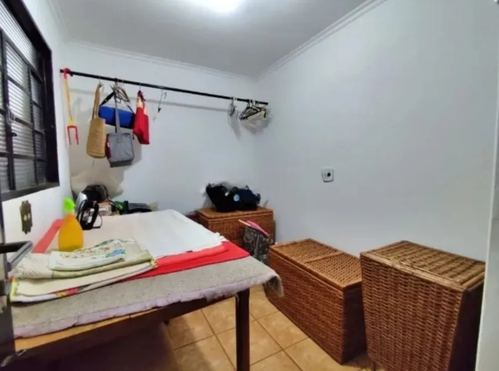 Casa, 3 quartos, 223 m² - Foto 1