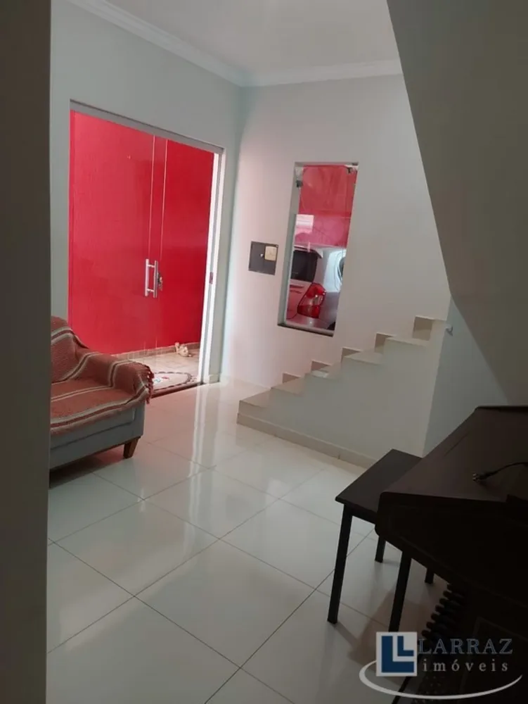 Casa, 3 quartos, 250 m² - Foto 3