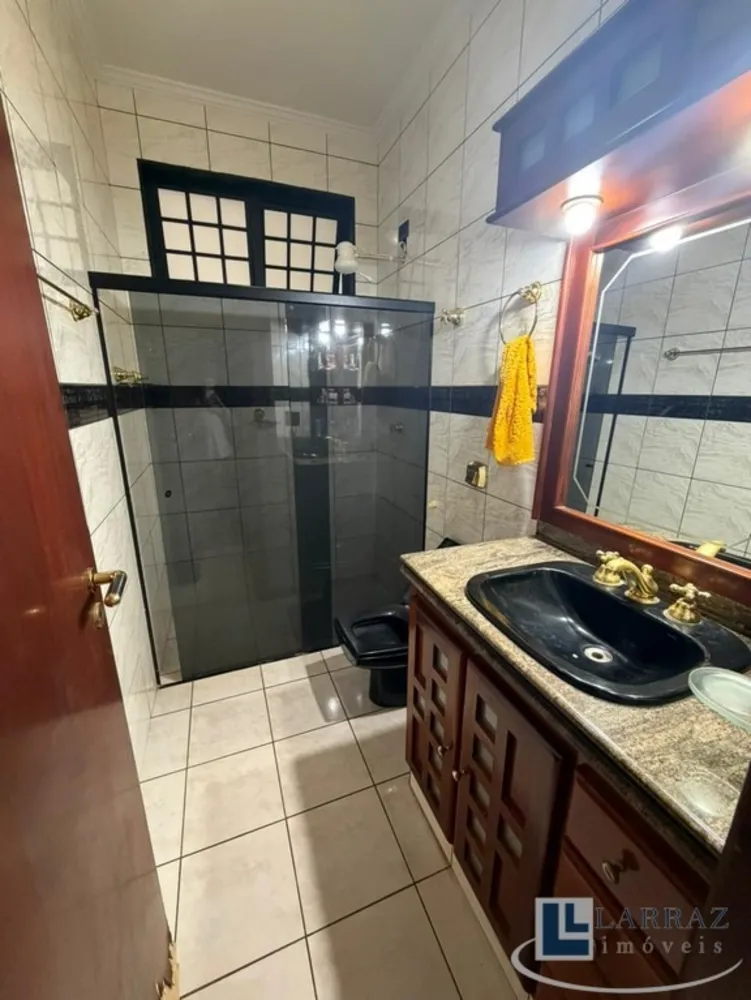Casa, 3 quartos, 260 m² - Foto 10