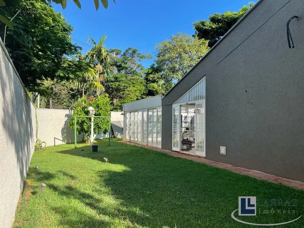 Casa, 4 quartos, 367 m² - Foto 1