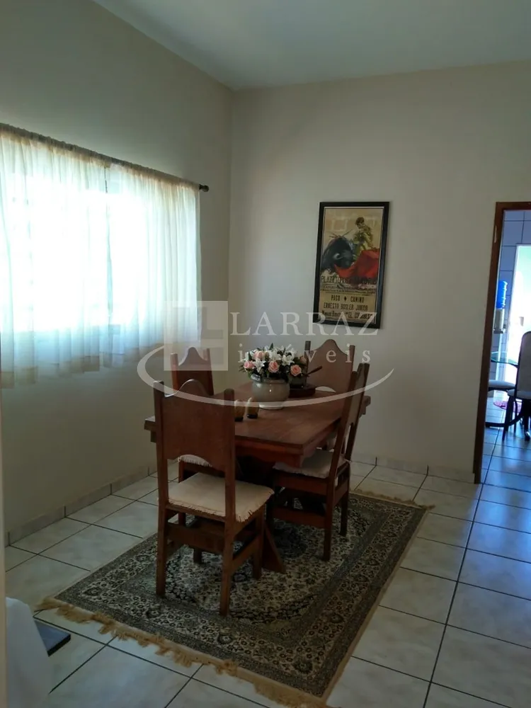 Casa, 3 quartos, 300 m² - Foto 2