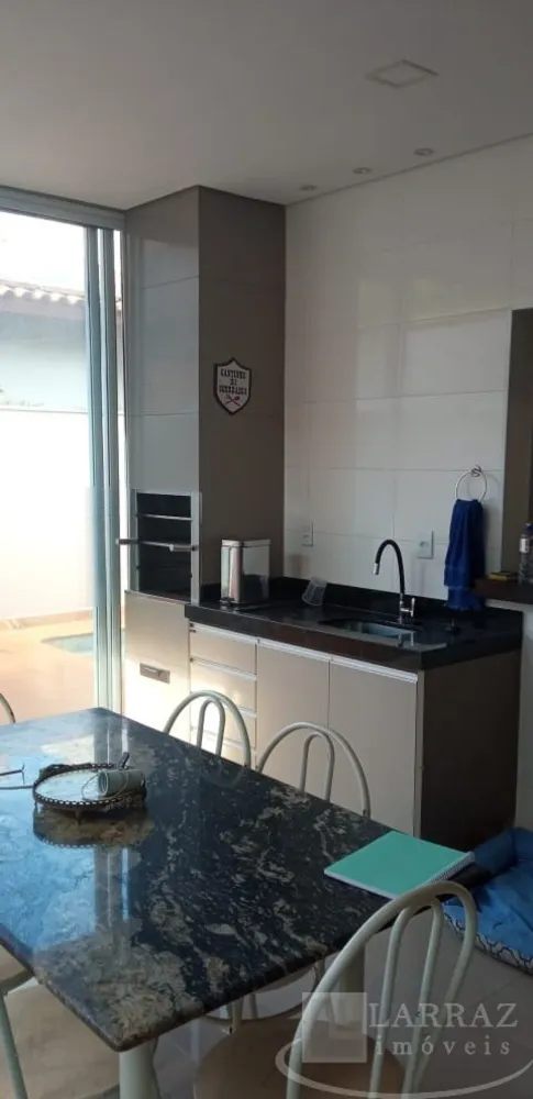 Casa, 3 quartos, 162 m² - Foto 2