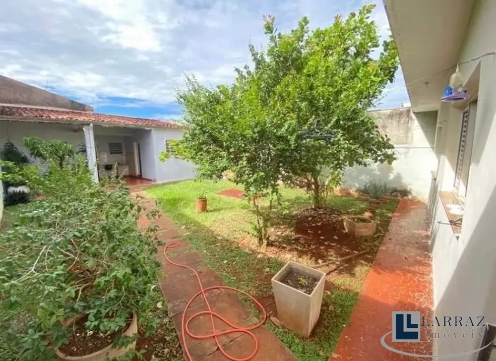 Casa, 4 quartos, 212 m² - Foto 2