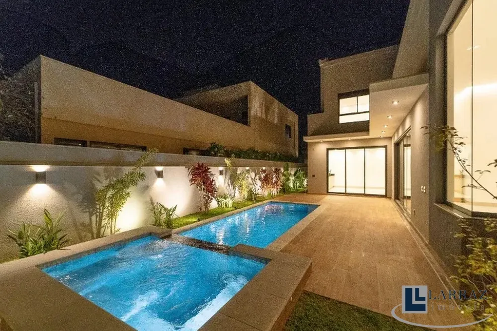 Casa, 4 quartos, 339 m² - Foto 1