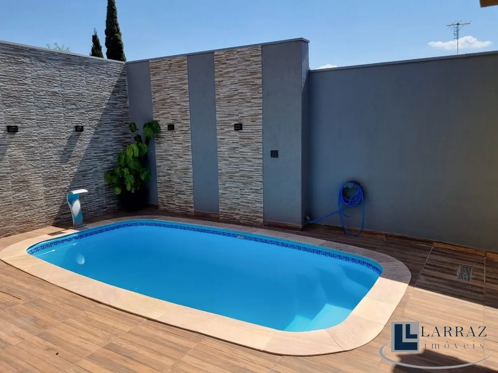 Casa, 3 quartos, 300 m² - Foto 2
