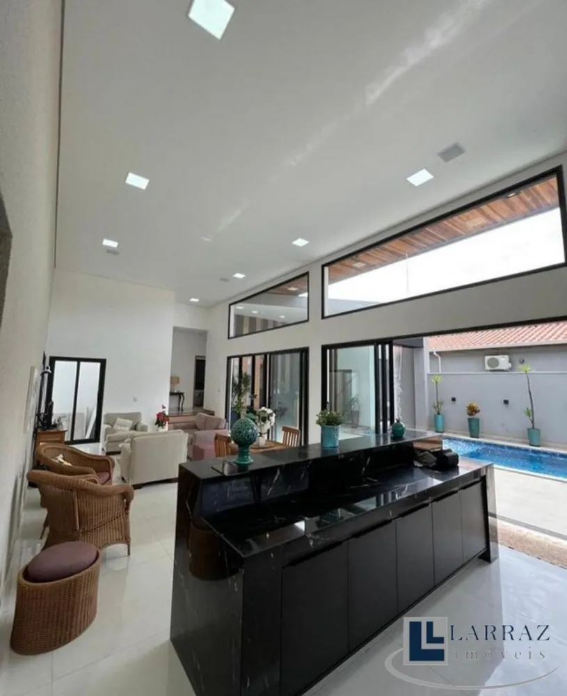 Casa, 3 quartos, 226 m² - Foto 3
