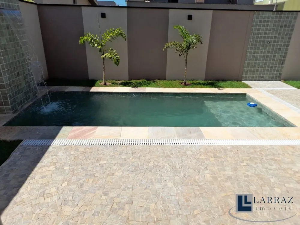 Casa, 4 quartos, 181 m² - Foto 2