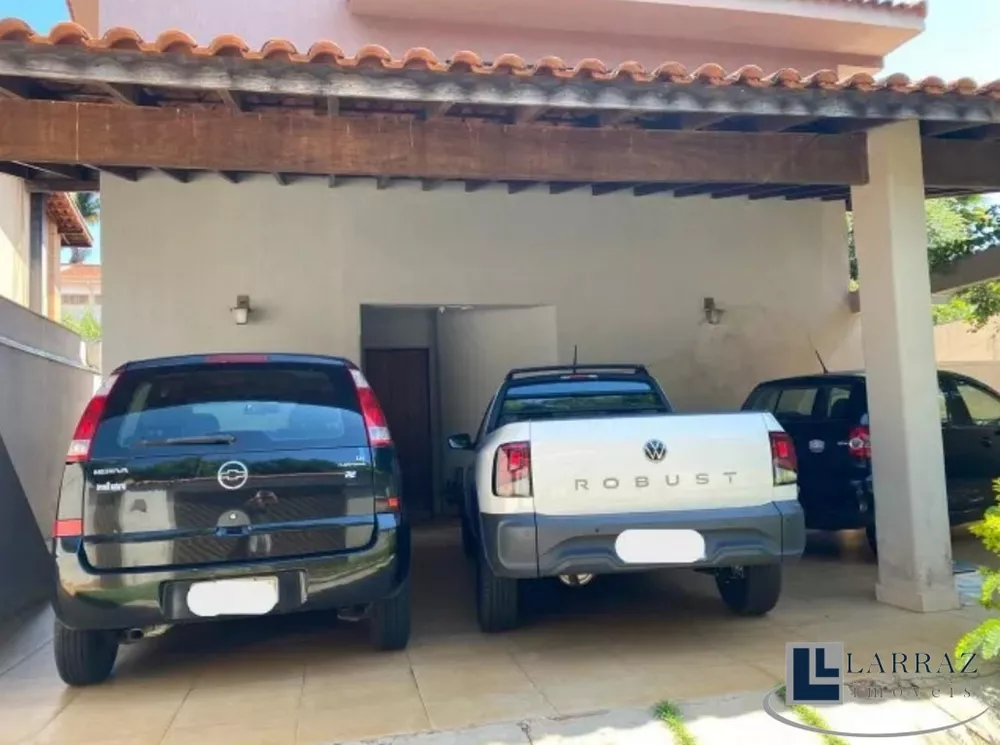 Casa, 5 quartos, 238 m² - Foto 4