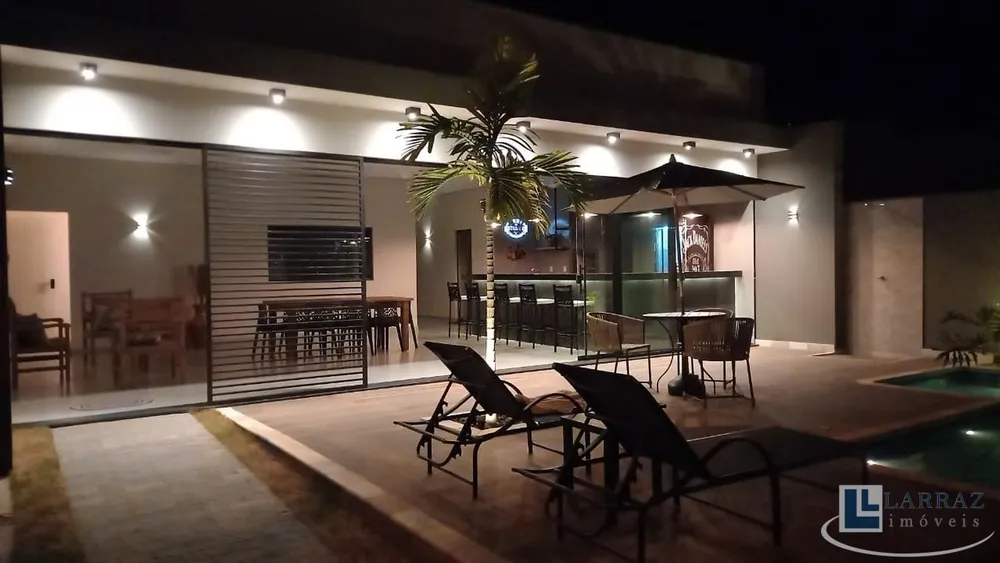 Casa, 4 quartos, 220 m² - Foto 2