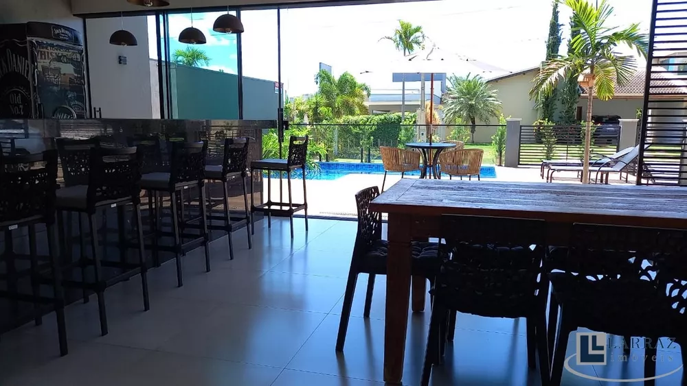 Casa, 4 quartos, 220 m² - Foto 2