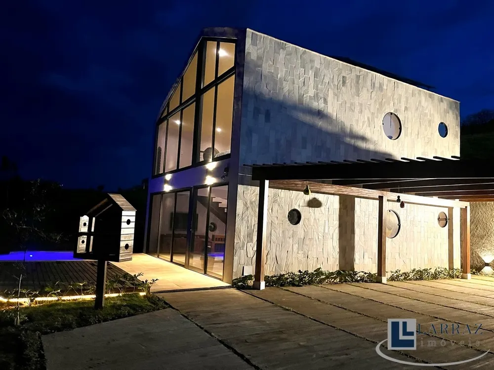 Casa, 3 quartos, 192 m² - Foto 1