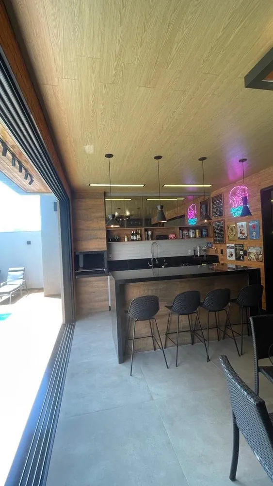 Sobrado, 3 quartos, 265 m² - Foto 2