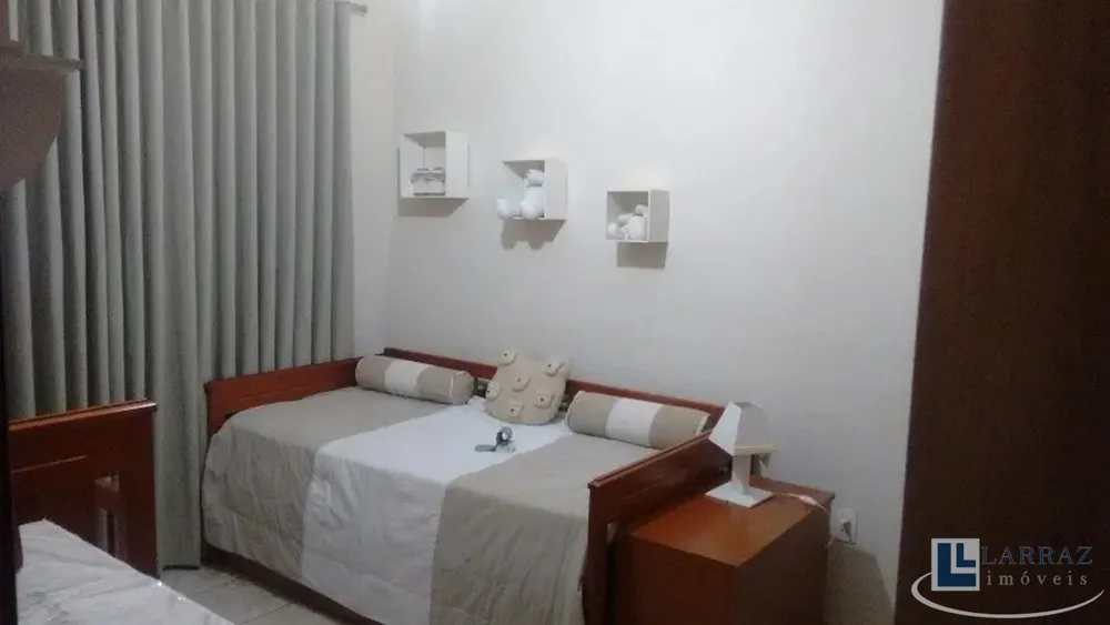 Casa, 3 quartos, 263 m² - Foto 10