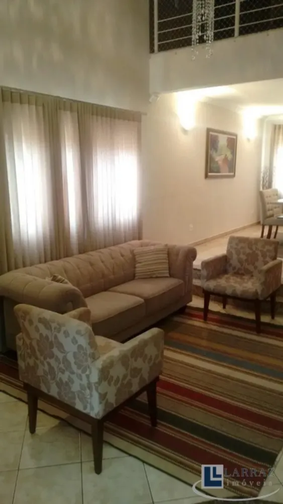 Casa, 3 quartos, 263 m² - Foto 4