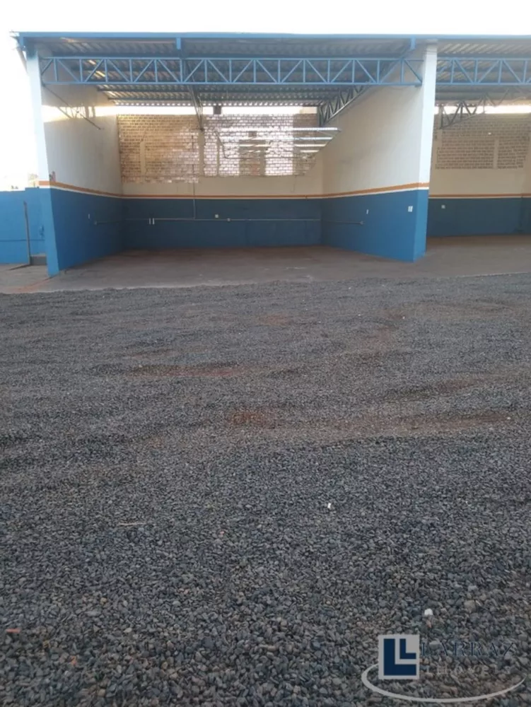 Loteamento e Condomínio, 911 m² - Foto 1