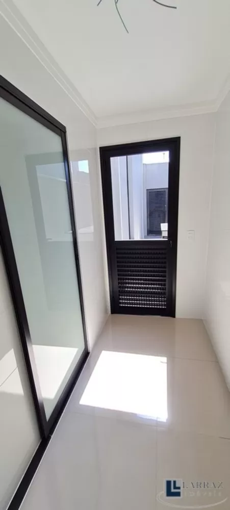 Casa, 3 quartos, 175 m² - Foto 1