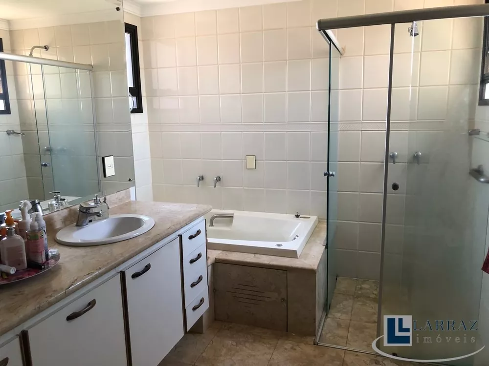 Apartamento, 4 quartos, 252 m² - Foto 11