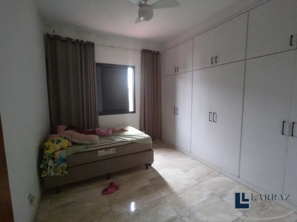 Casa, 4 quartos, 278 m² - Foto 9