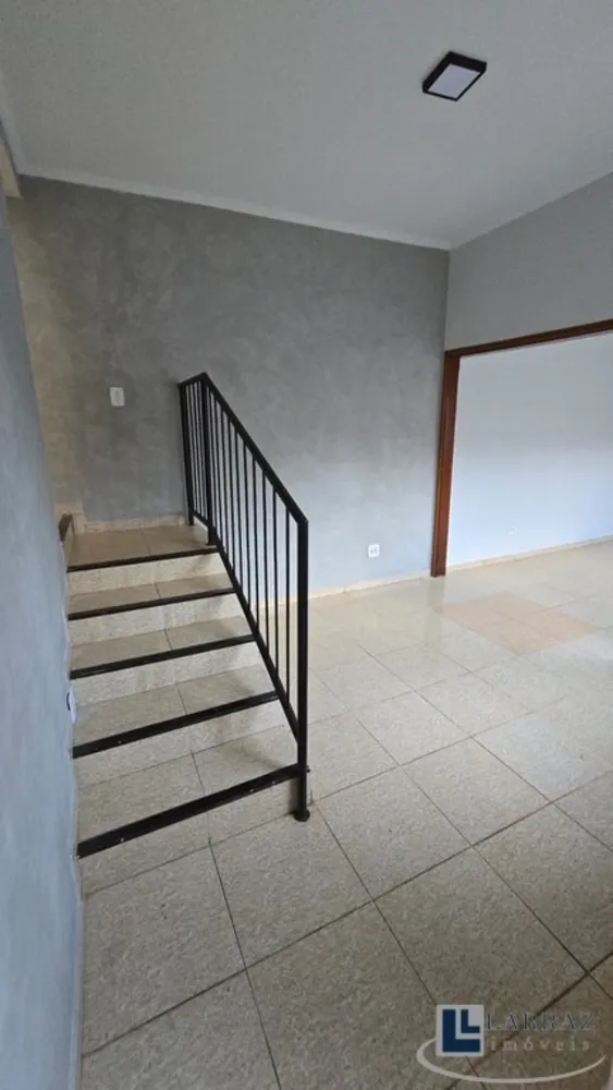 Casa, 4 quartos, 197 m² - Foto 1