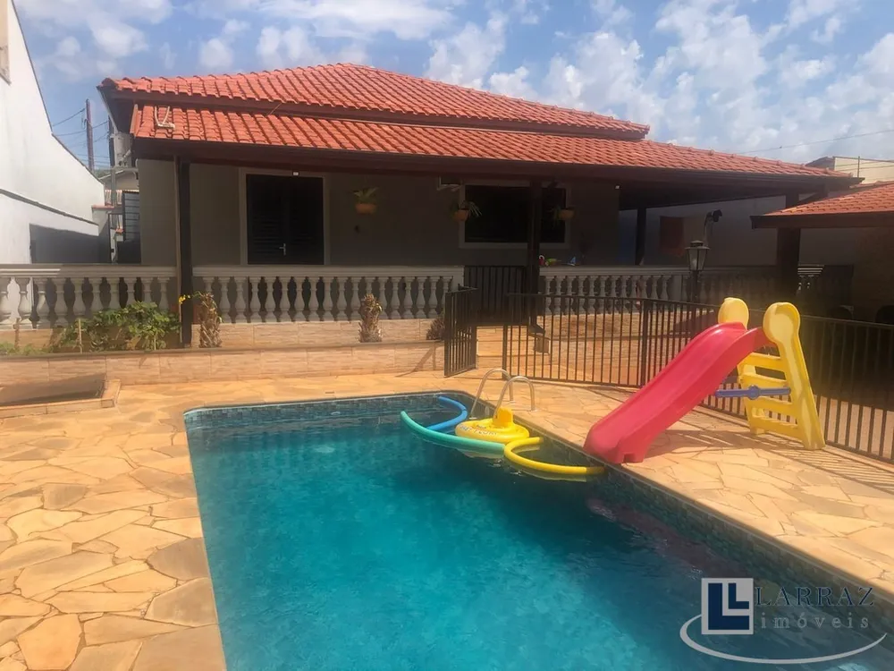 Casa, 3 quartos, 225 m² - Foto 13